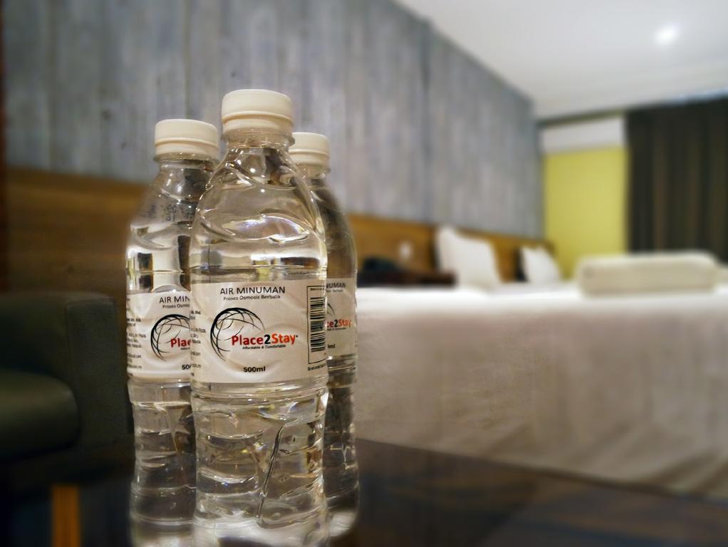 Fata Garden Hotel By Place2Stay Кучинг Экстерьер фото